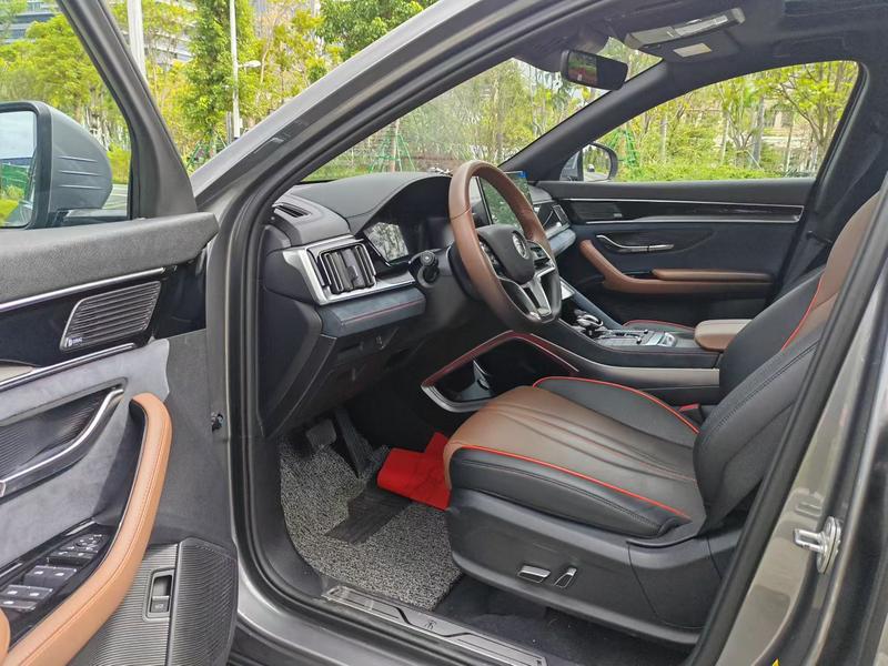 BYD Song Plus, 2022 — фото 8 из 10