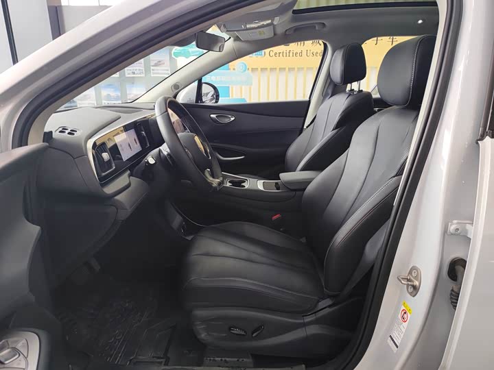 BYD Sea Lion 05 EV, 2025 — фото 7 из 9