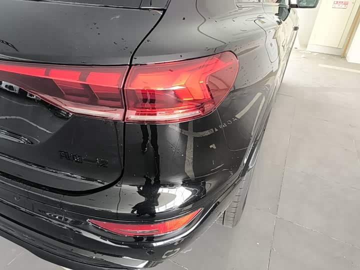 Audi Q6L e-tron, 2025 — фото 8 из 9