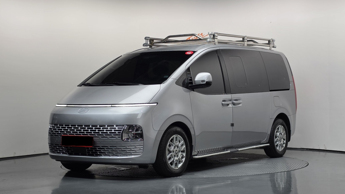 Hyundai Staria, 2024 — купить в Смоленске под ключ