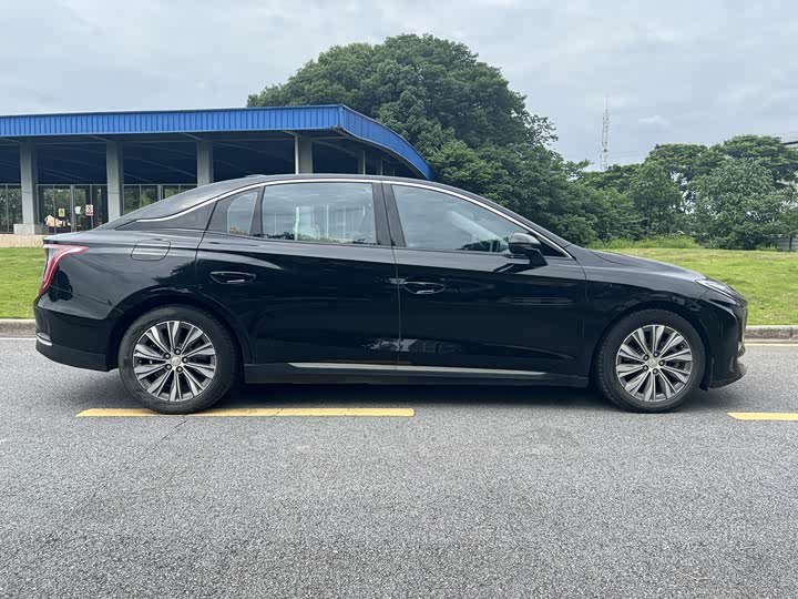 Hongqi E-QM5, 2023 — фото 3 из 9
