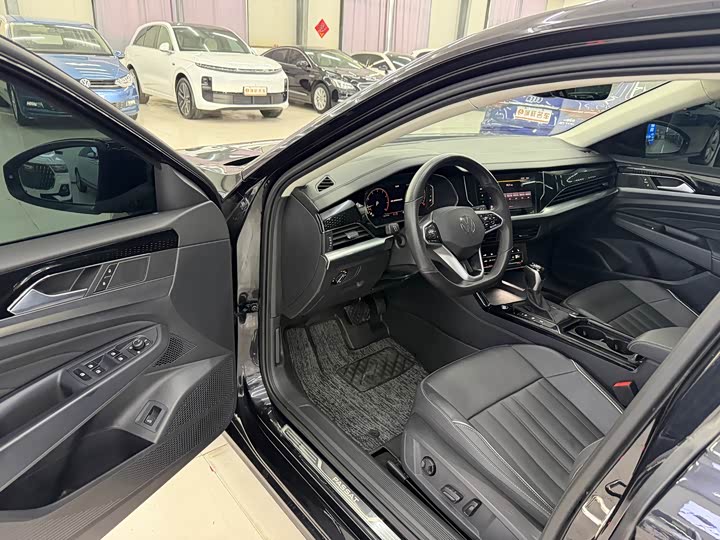 Volkswagen Passat, 2023 — фото 4 из 9
