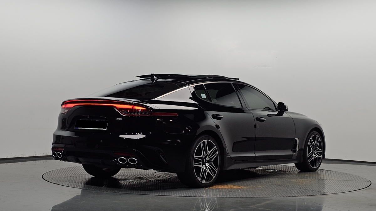 Kia Stinger, 2021 — фото 2 из 12