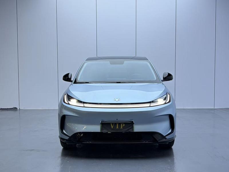 BAIC Arcfox T1, 2025 — фото 2 из 10
