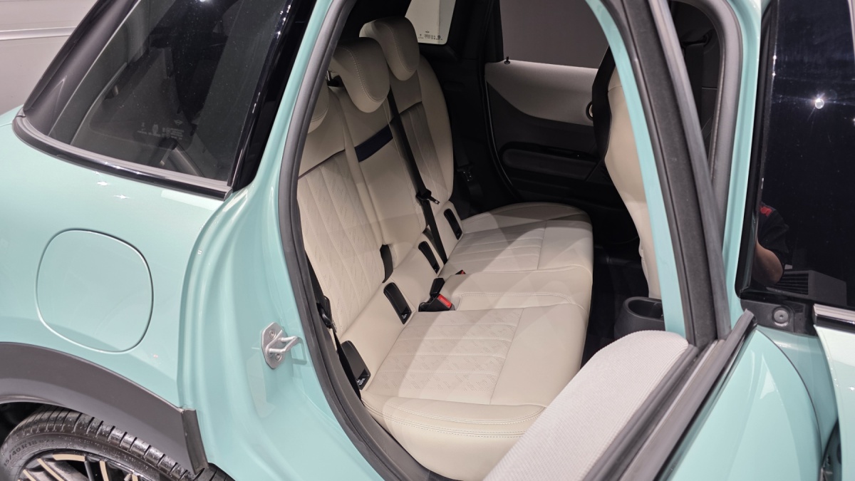 Mini Cooper, 2025 — фото 10 из 12