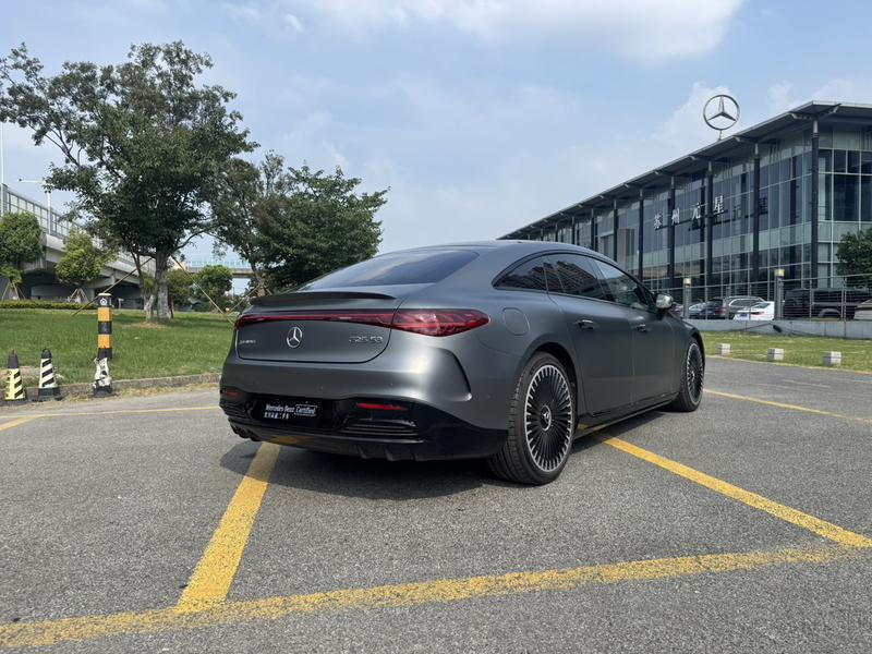 Mercedes-Benz EQS AMG, 2025 — фото 7 из 12