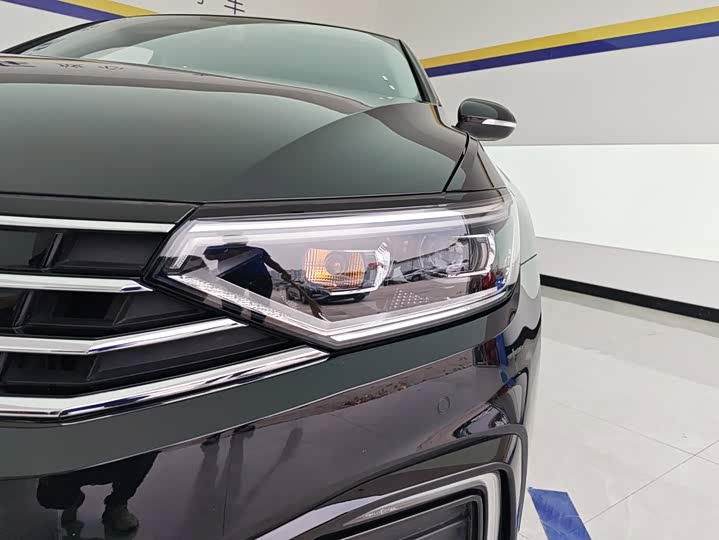 Volkswagen Magotan GTE Hybrid, 2022 — фото 5 из 9