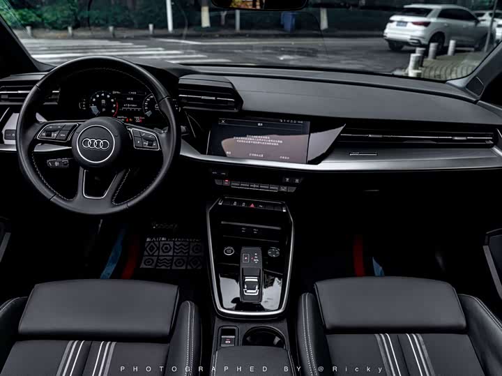 Audi A3, 2024 — фото 3 из 9