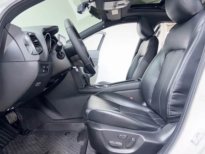 Mazda CX-4, 2023 — фото 7 из 9