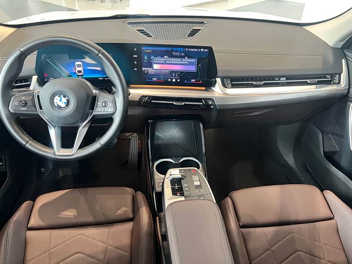 BMW X2, 2025 — фото 8 из 9