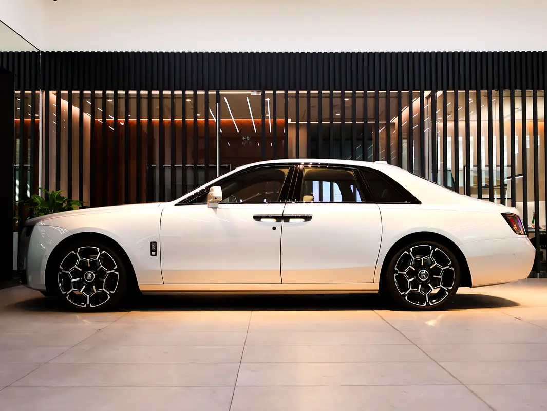 Rolls-Royce Ghost, 2025 — фото 3 из 10