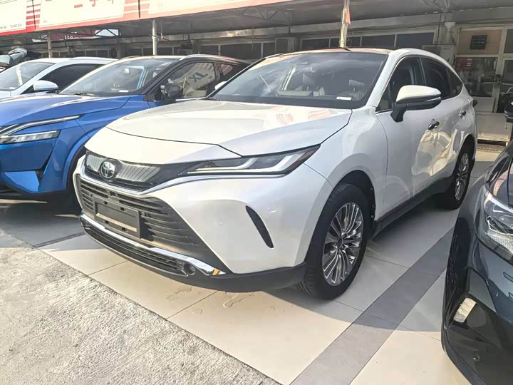 Toyota Harrier, 2023 — купить в Санкт-Петербурге под ключ