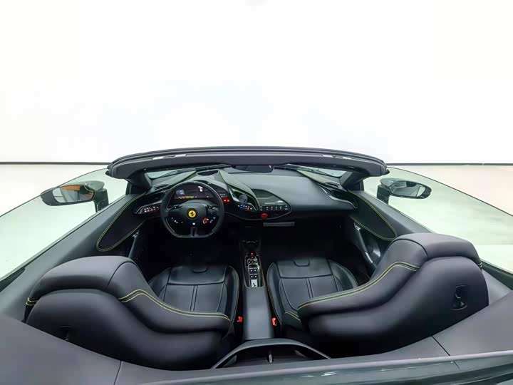 Ferrari SF90, 2022 — фото 8 из 9
