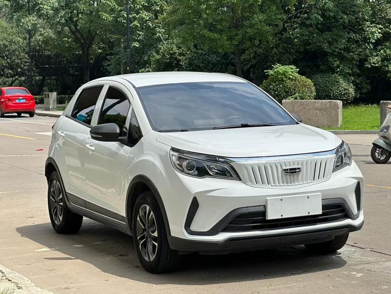 Geely Geometry EX3, 2022 — фото 3 из 8