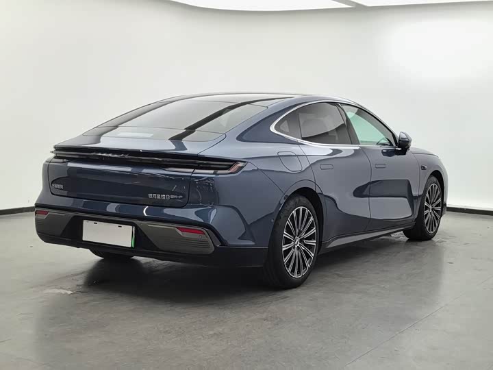 Geely Galaxy Starshine 8 EM-i, 2025 — фото 4 из 9