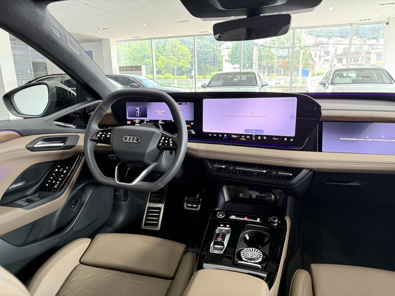 Audi A6L e-tron, 2025 — фото 10 из 12