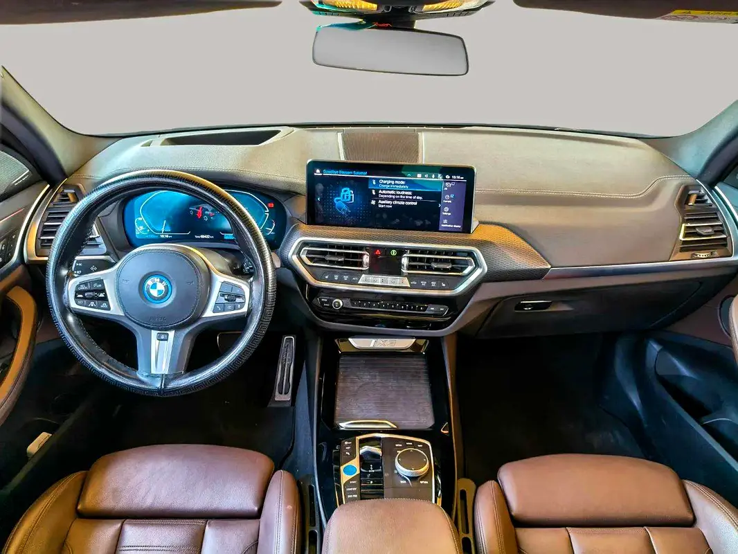 BMW iX3, 2023 — фото 9 из 10