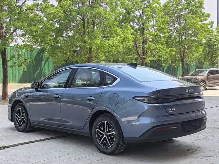 BYD Seal 05 DM-i Hybrid, 2024 — фото 4 из 9