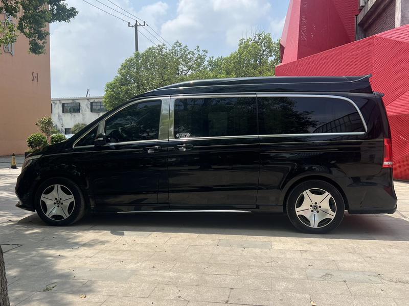 Mercedes-Benz V-Class, 2023 — фото 4 из 12