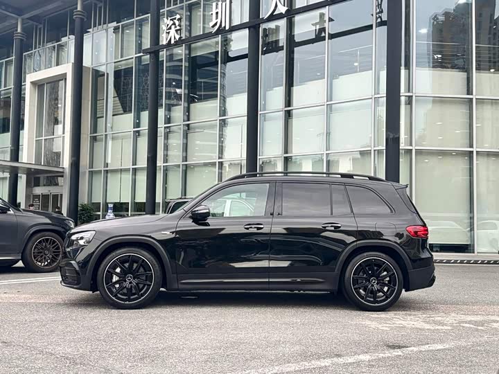 Mercedes-Benz GLB-Class AMG, 2026 — фото 3 из 9
