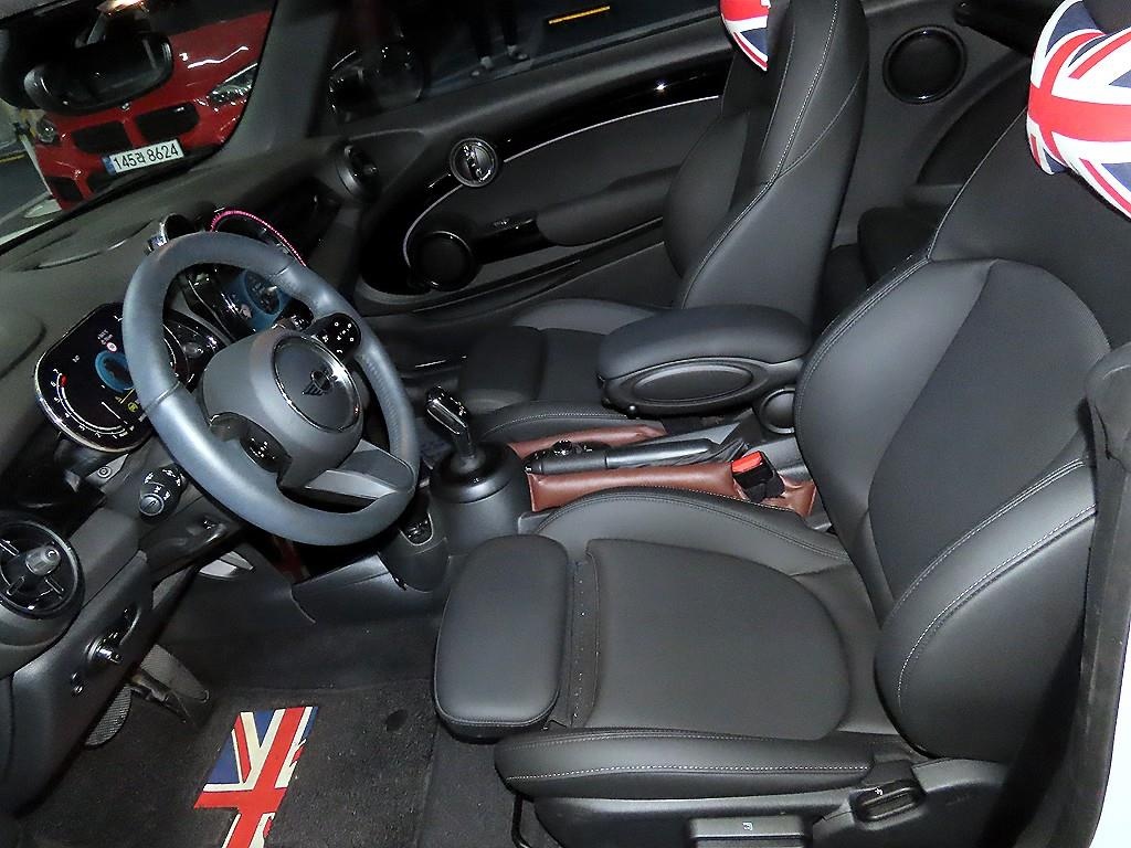 Mini Cooper Convertible, 2024 — фото 9 из 12