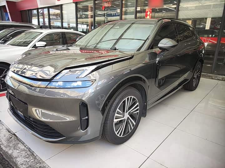Lynk & Co 08 EM-P Hybrid, 2023 — фото 2 из 9
