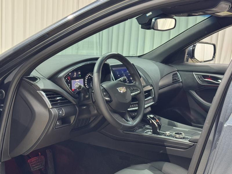 Cadillac CT5, 2022 — фото 9 из 12