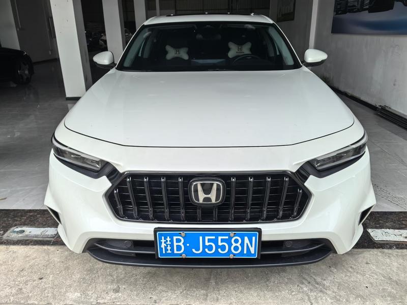 Honda Inspire, 2025 — фото 2 из 10