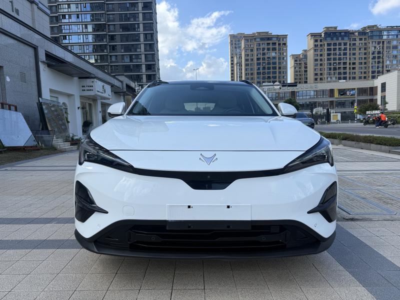 BAIC Arcfox Alpha T5, 2024 — фото 2 из 12