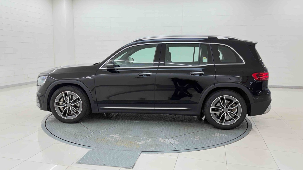 Mercedes-Benz GLB-Class, 2024 — фото 2 из 12
