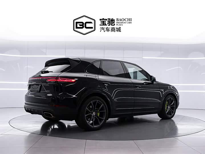 Porsche Cayenne Hybrid, 2022 — фото 3 из 9