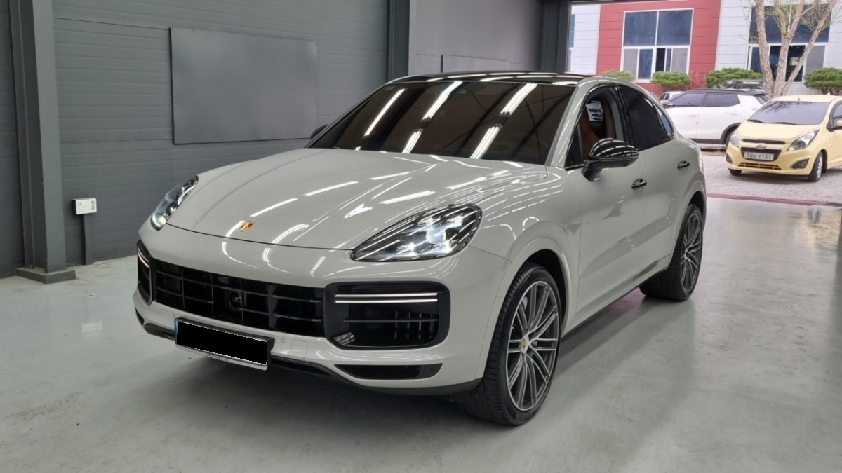 Porsche Cayenne, 2023 — фото 2 из 12