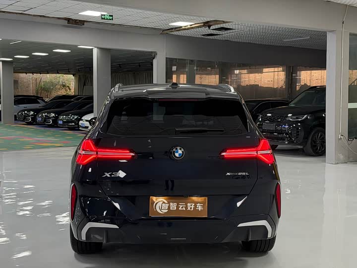 BMW X3, 2025 — фото 8 из 9