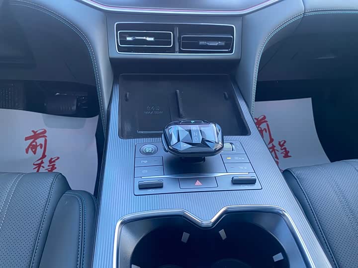 BYD Song L DM-i Hybrid, 2024 — фото 7 из 9
