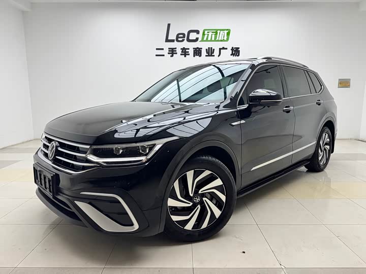 Volkswagen Tiguan L Pro, 2023 — купить в Чебоксарах под ключ