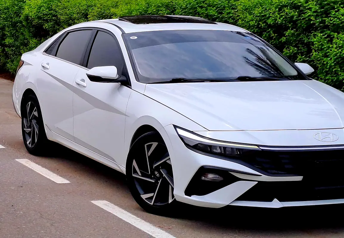 Hyundai Elantra, 2024 — фото 5 из 10