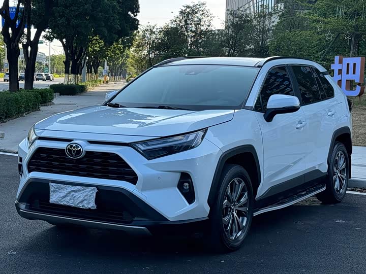 Toyota RAV4, 2024 — купить в Смоленске под ключ