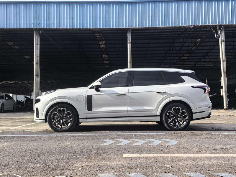Lynk & Co 09 EM-P Hybrid, 2023 — фото 4 из 12