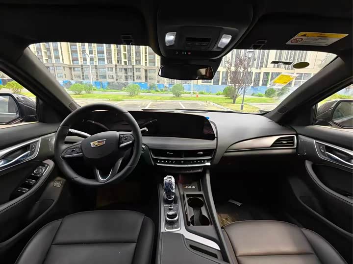 Cadillac CT5, 2026 — фото 4 из 7