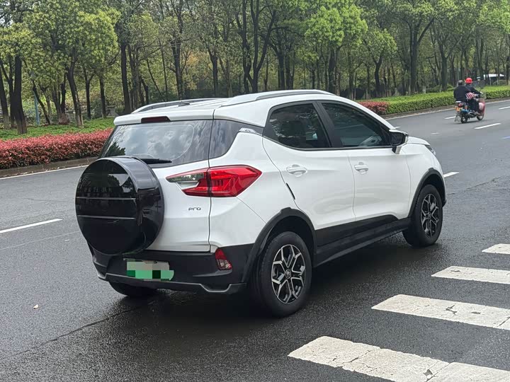 BYD Yuan Pro, 2021 — фото 7 из 9