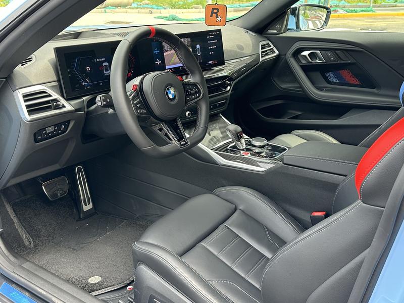 BMW M2, 2025 — фото 7 из 9