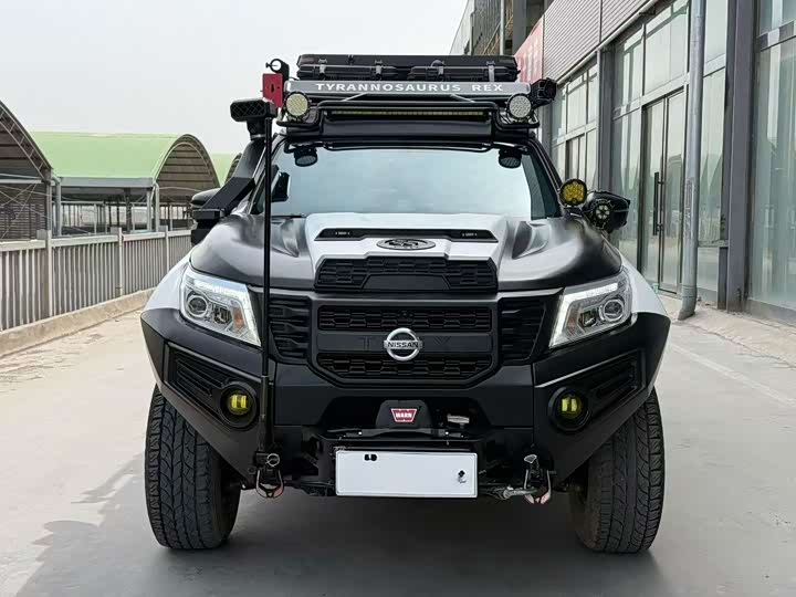 Nissan Navara, 2024 — фото 2 из 9