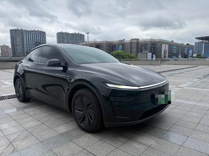 Tesla Model Y, 2026 — фото 3 из 7