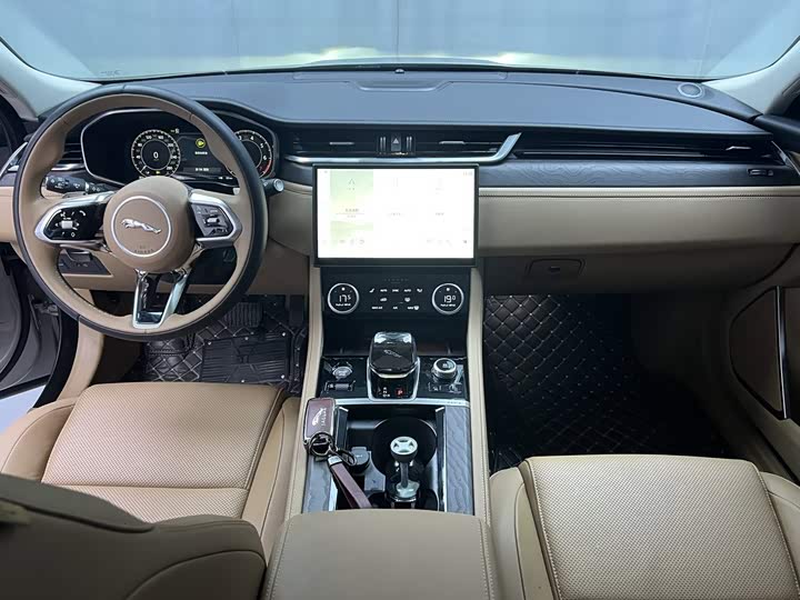 Jaguar XF L, 2024 — фото 9 из 9