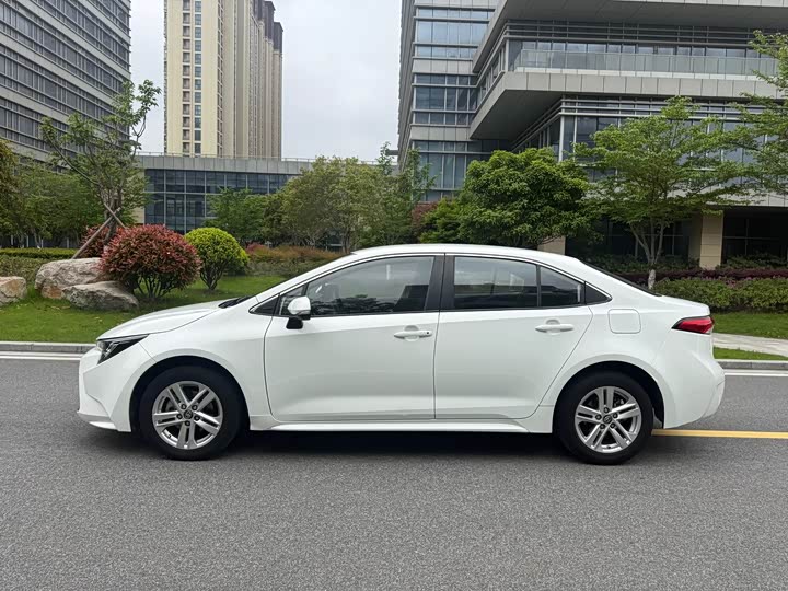 Toyota Levin, 2022 — фото 4 из 9