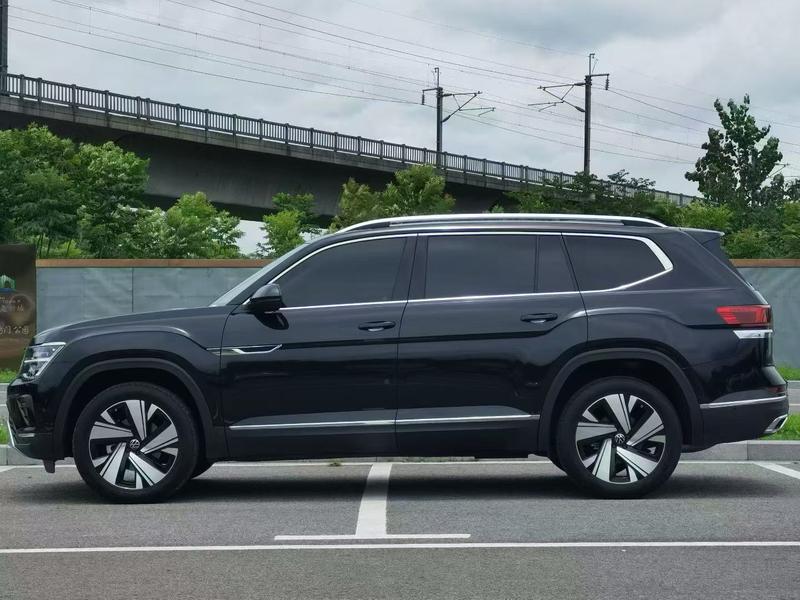 Volkswagen Teramont Pro, 2022 — фото 2 из 6