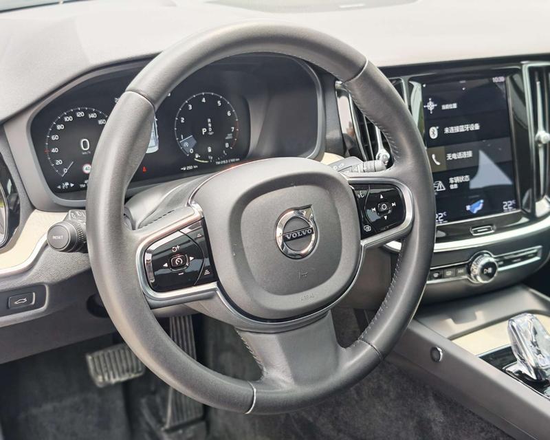 Volvo S60, 2022 — фото 10 из 12