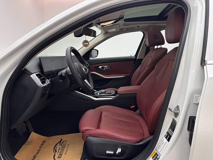 BMW i3, 2022 — фото 8 из 9