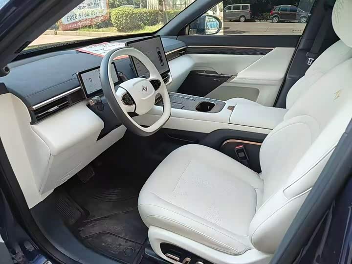 Dongfeng Yipai eπ 008, 2024 — фото 4 из 7