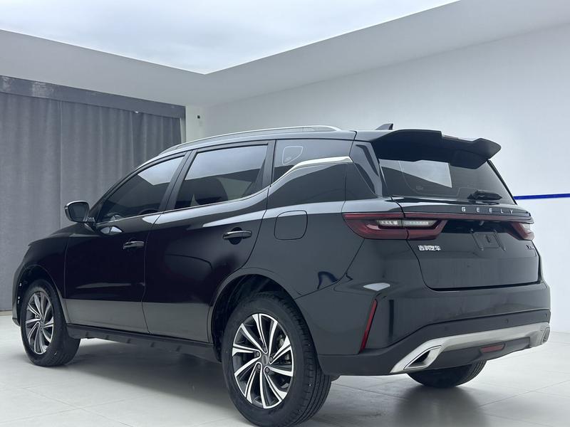 Geely Vision X6, 2021 — фото 4 из 12
